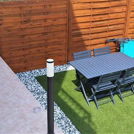 2p Bas De Avec Jacuzzi Privatif Proche De *